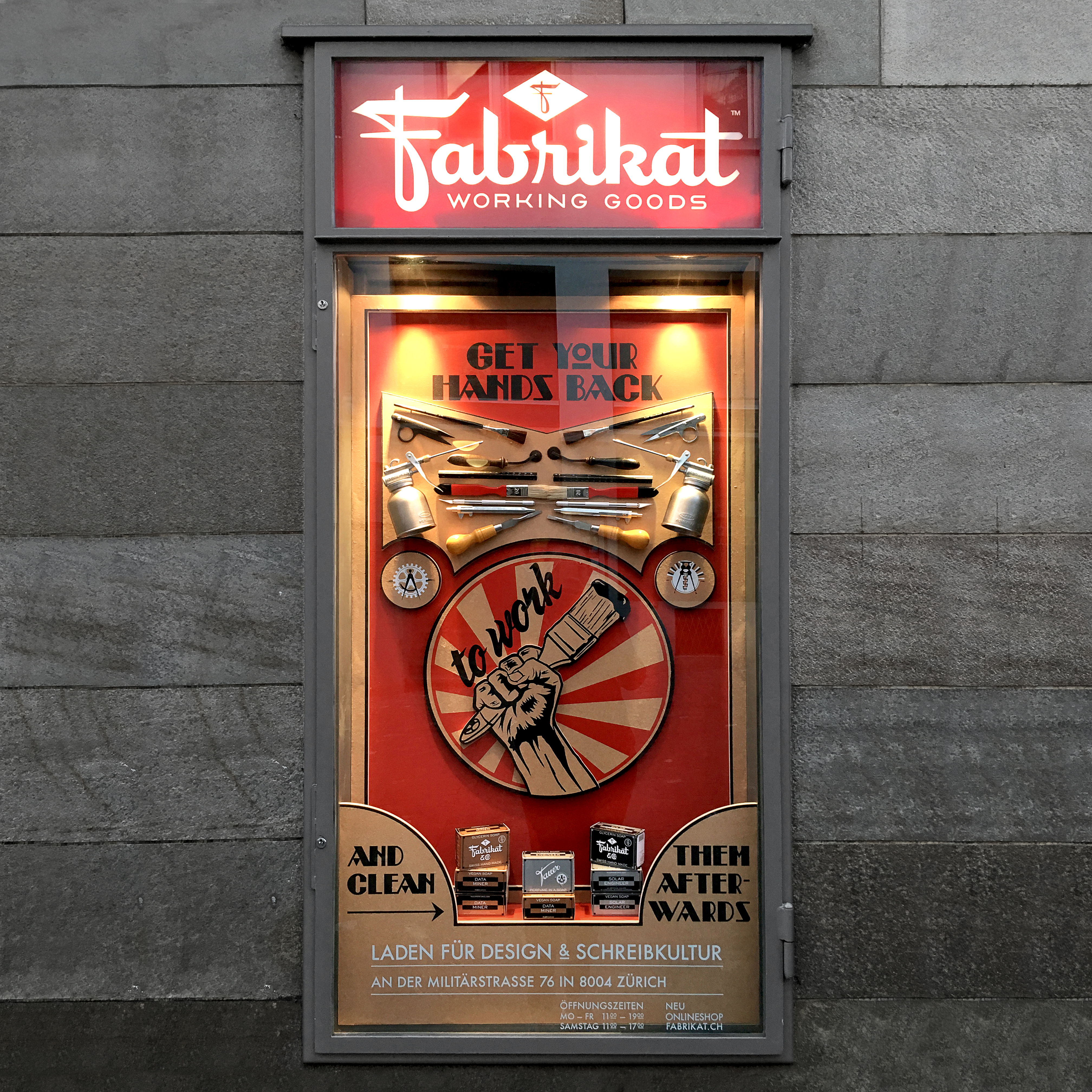 fabrikat schaufenster