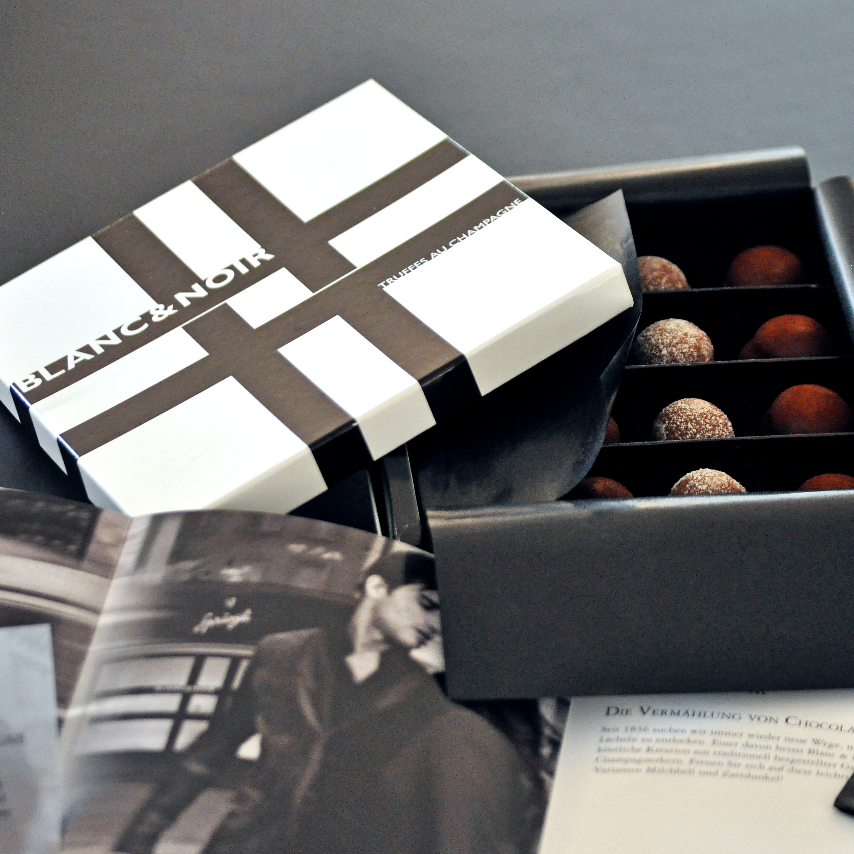 Confiserie Sprüngli Verpackungsdesign Noir et Blanc