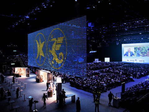 LED-Lichtervorhang | Hauser & Partner